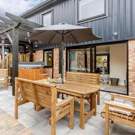 Fawn Cottage Disabled Adapted 3 Bedroom Hot Tub Coughton Buitenkant foto